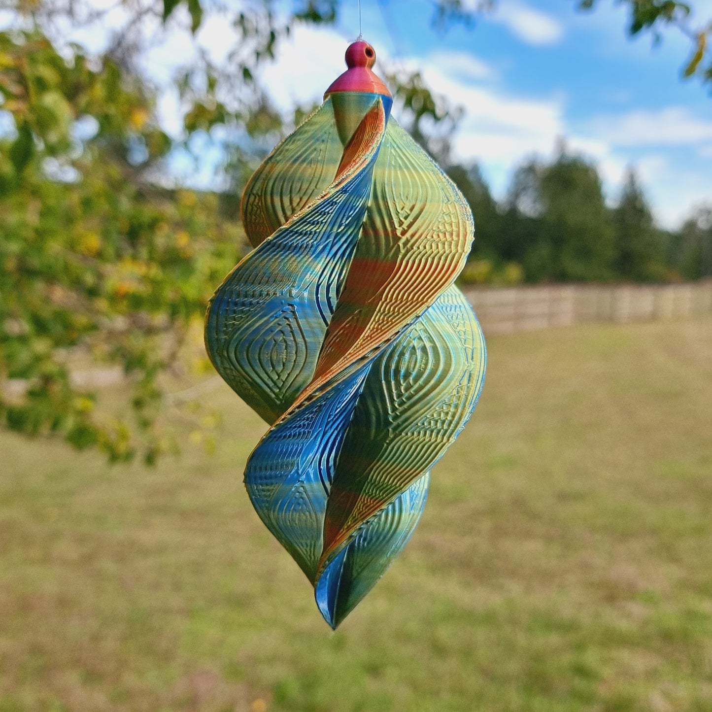 Small - Wave Pattern Spinner - Red Yellow Blue - 17cm/6.7"