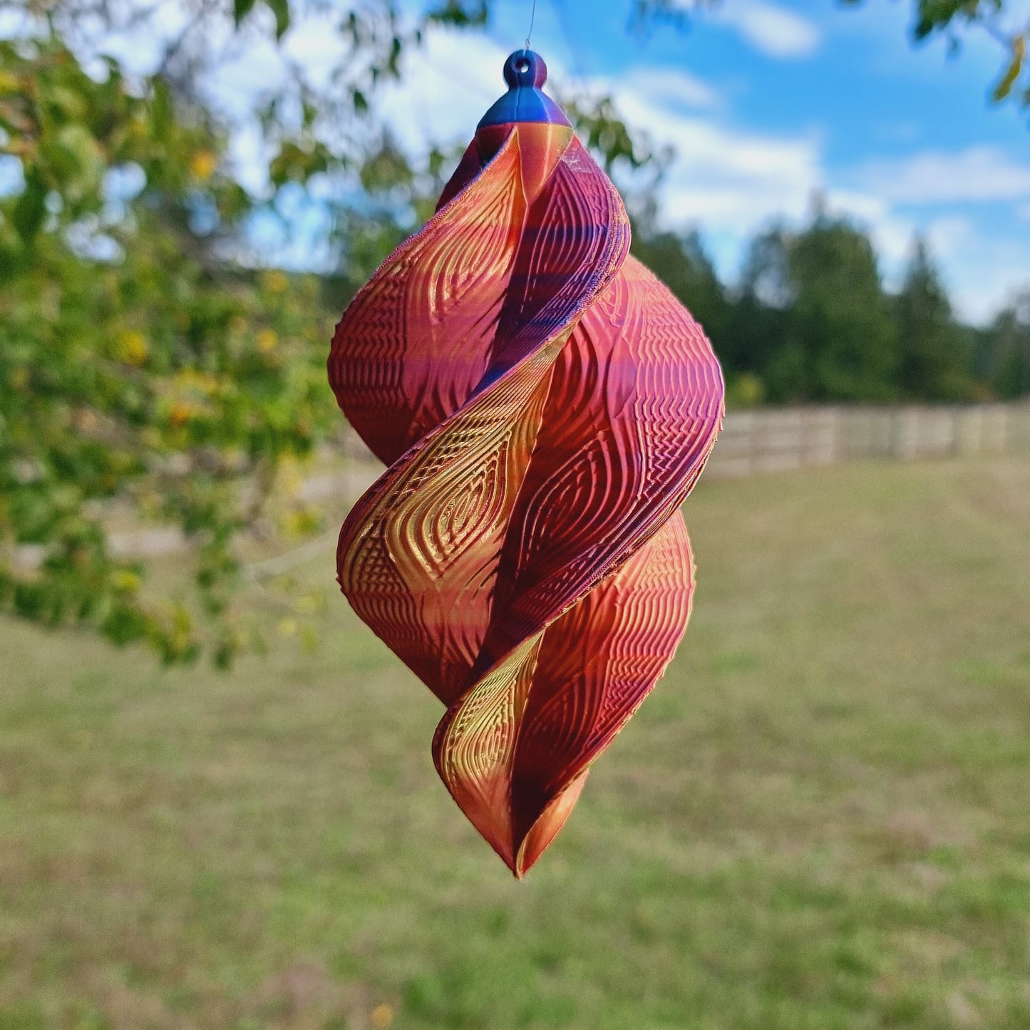 Small - Wave Pattern Spinner - Red Yellow Blue - 17cm/6.7"