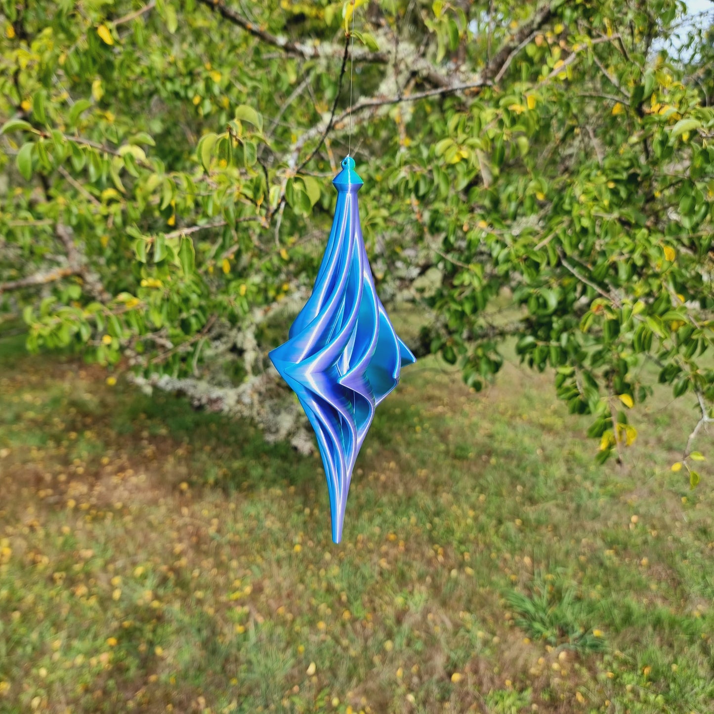 Small - Wing Spinner - Purple Yellow Blue - Length: 22cm/8.7"