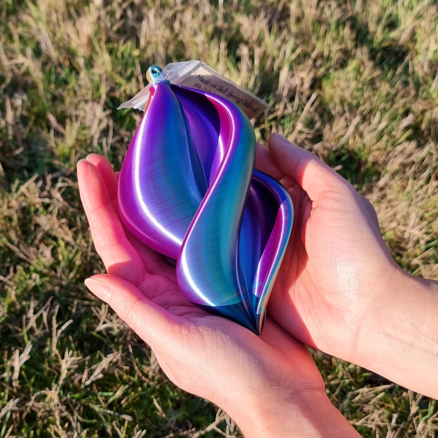 Sea Shell Spinner - Small - Wind Art - Garden Decoration - Ocean Gift - Unique - 3D Printed