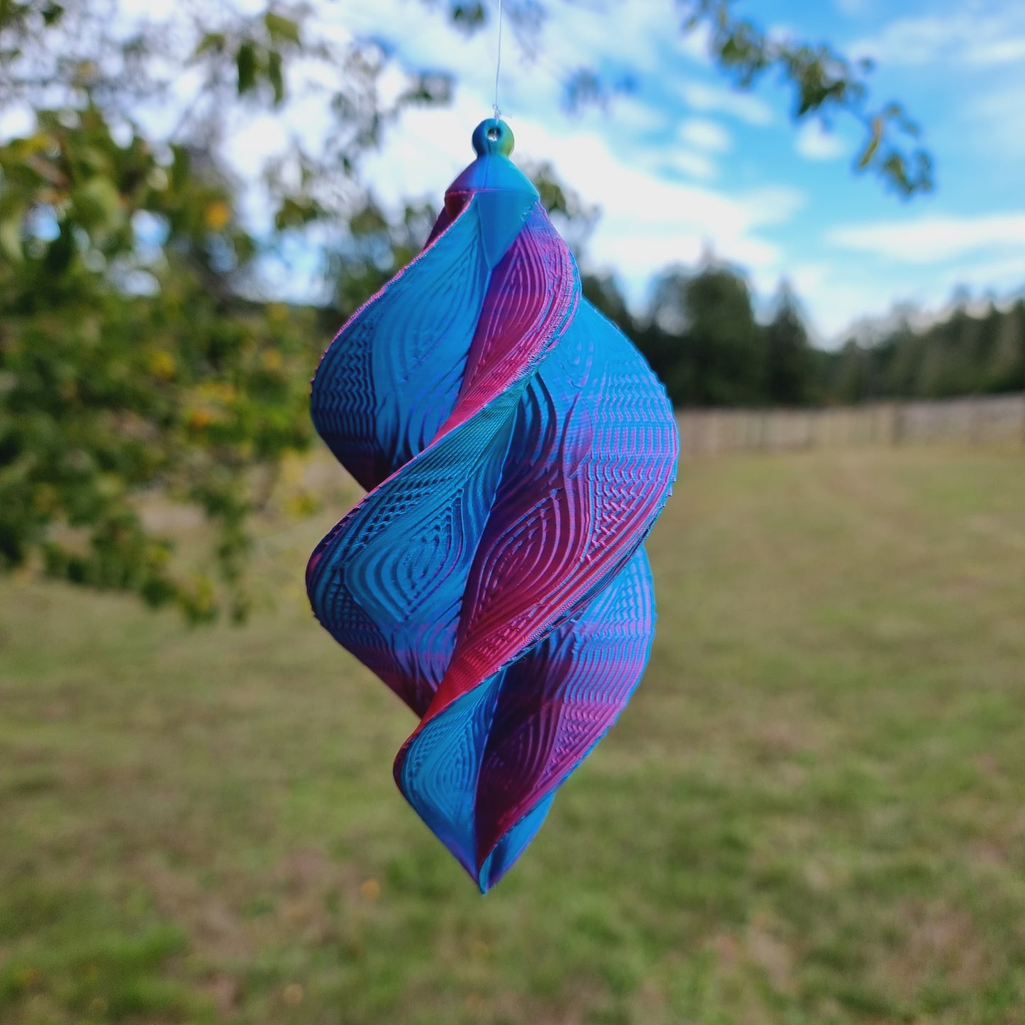 Small - Wave Pattern Spinner - Fuchsia Yellow Blue - 17cm/6.7"