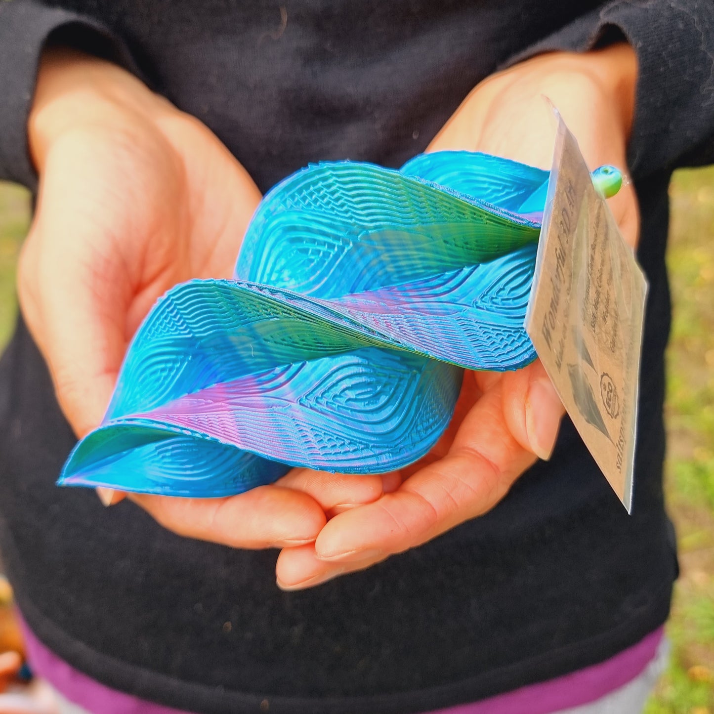 Small - Wave Pattern Spinner - Fuchsia Yellow Blue - 17cm/6.7"