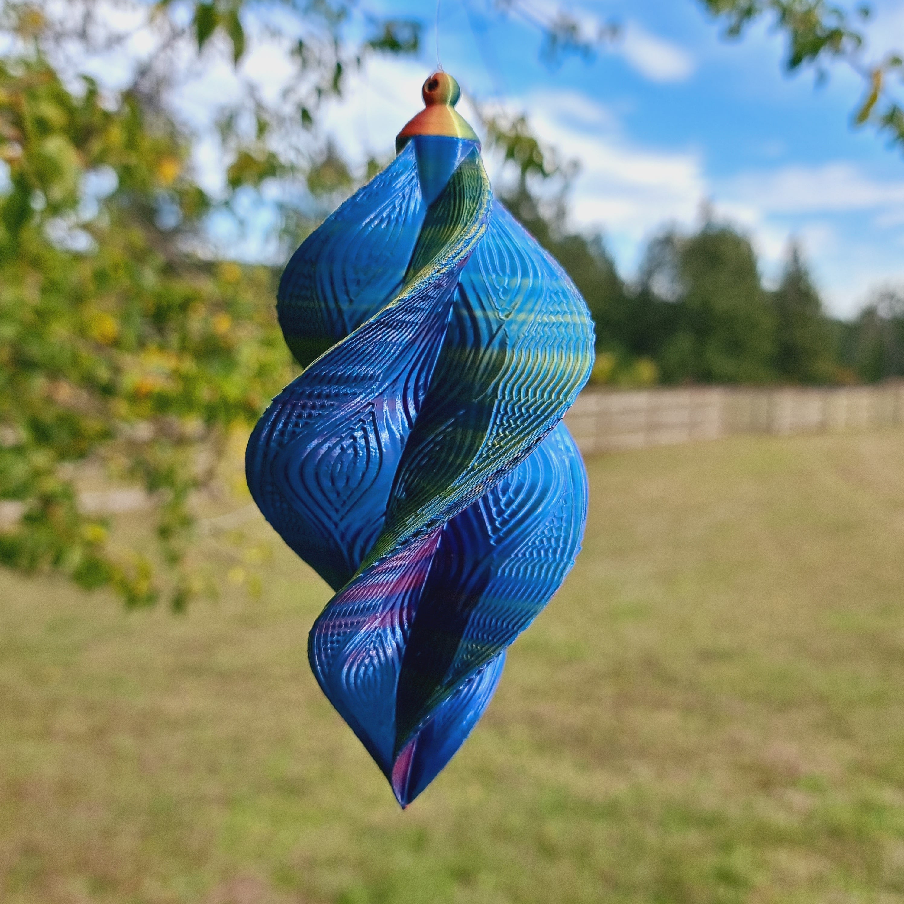 Small - Wave Pattern Spinner - Red Yellow Blue - 17cm/6.7