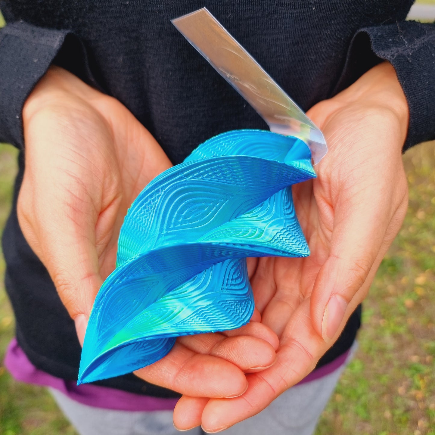 Small - Wave Pattern Spinner - Purple Yellow Blue - 17cm/6.7"