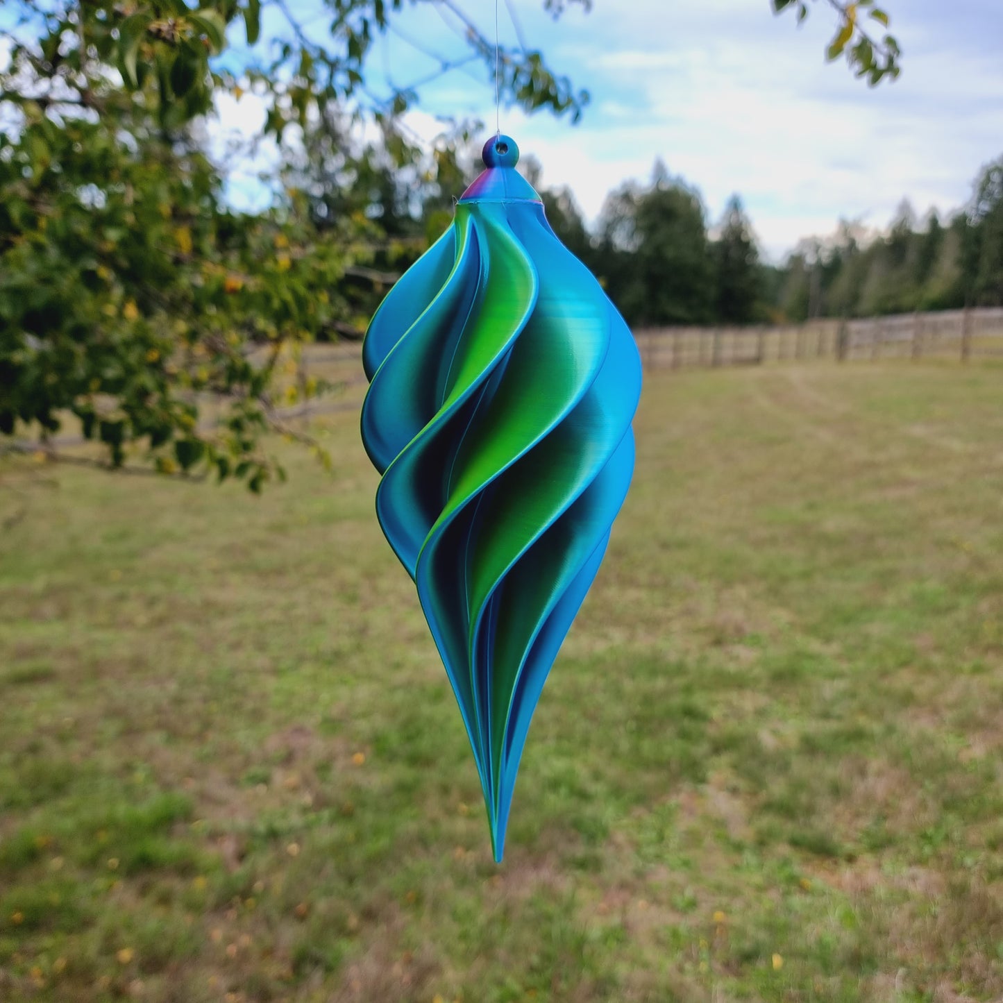 Medium - Spiral Drop Spinner - Fuchsia Yellow Blue - Length: 27cm/10.6"