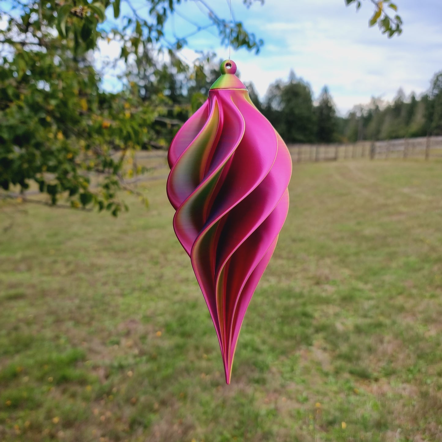 Medium - Spiral Drop Spinner - Fuchsia Yellow Blue - Length: 27cm/10.6"
