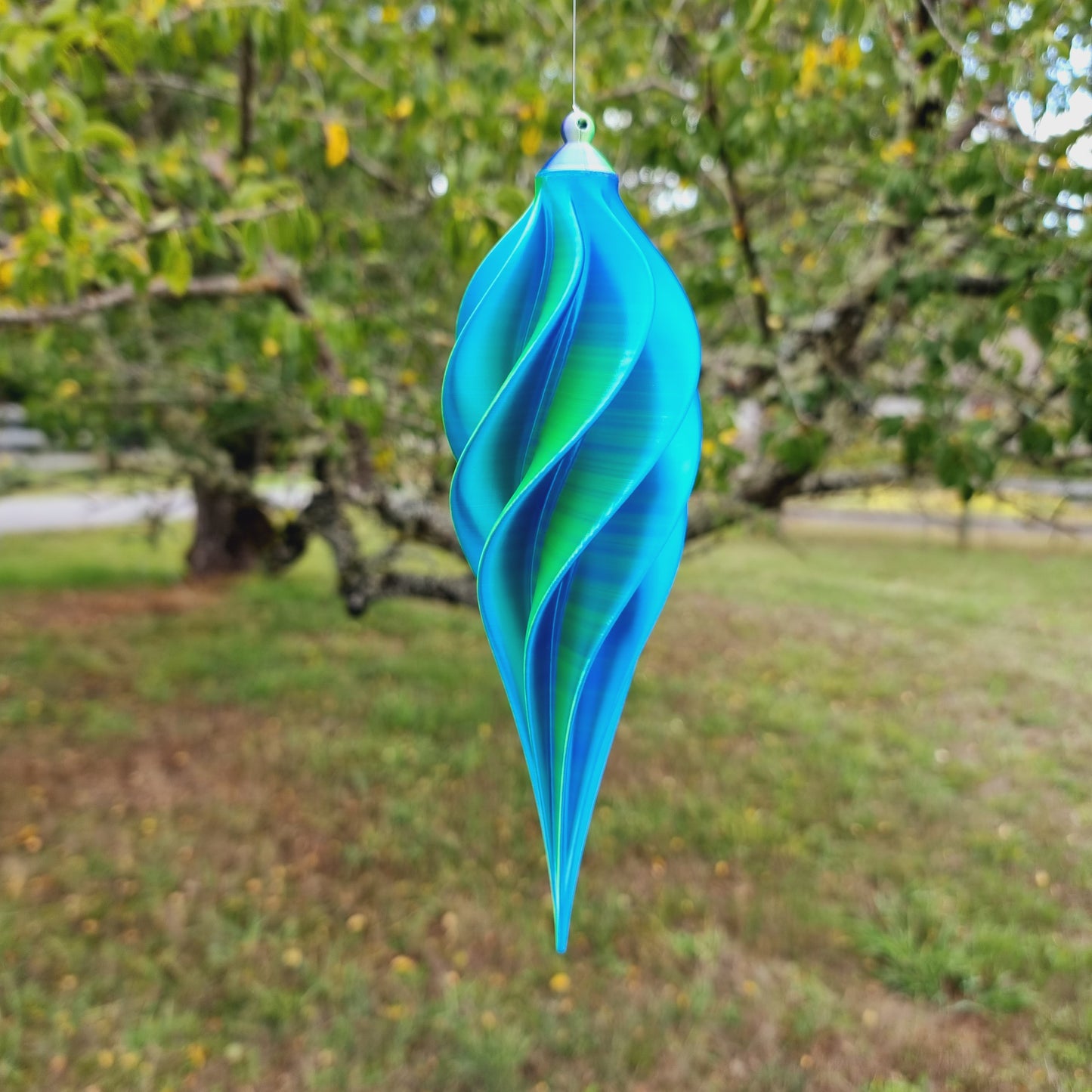 Small Tall - Spiral Drop Spinner - Purple Yellow Blue - Length: 21cm/8.3"