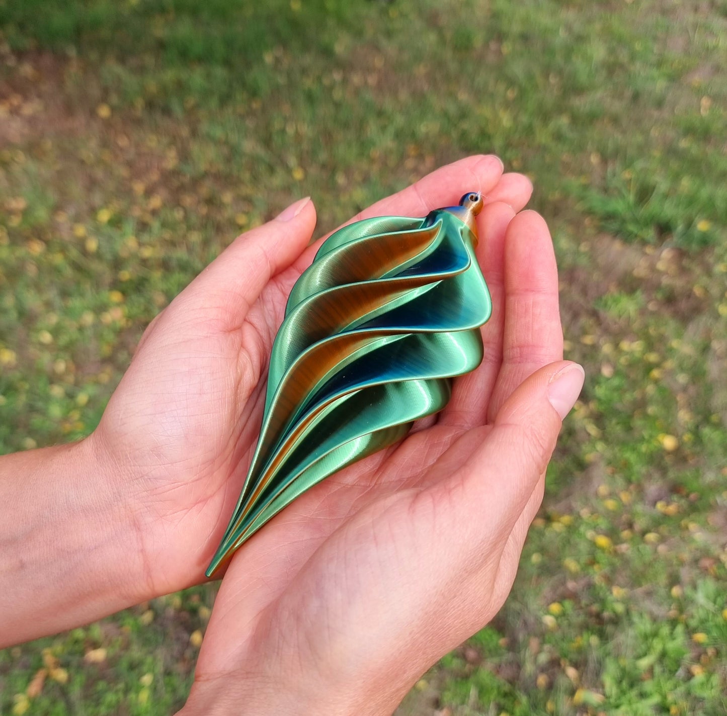 Small - Spiral Drop Spinner - Copper Blue Green - Garden Decoration - Length: 14cm/5.5"