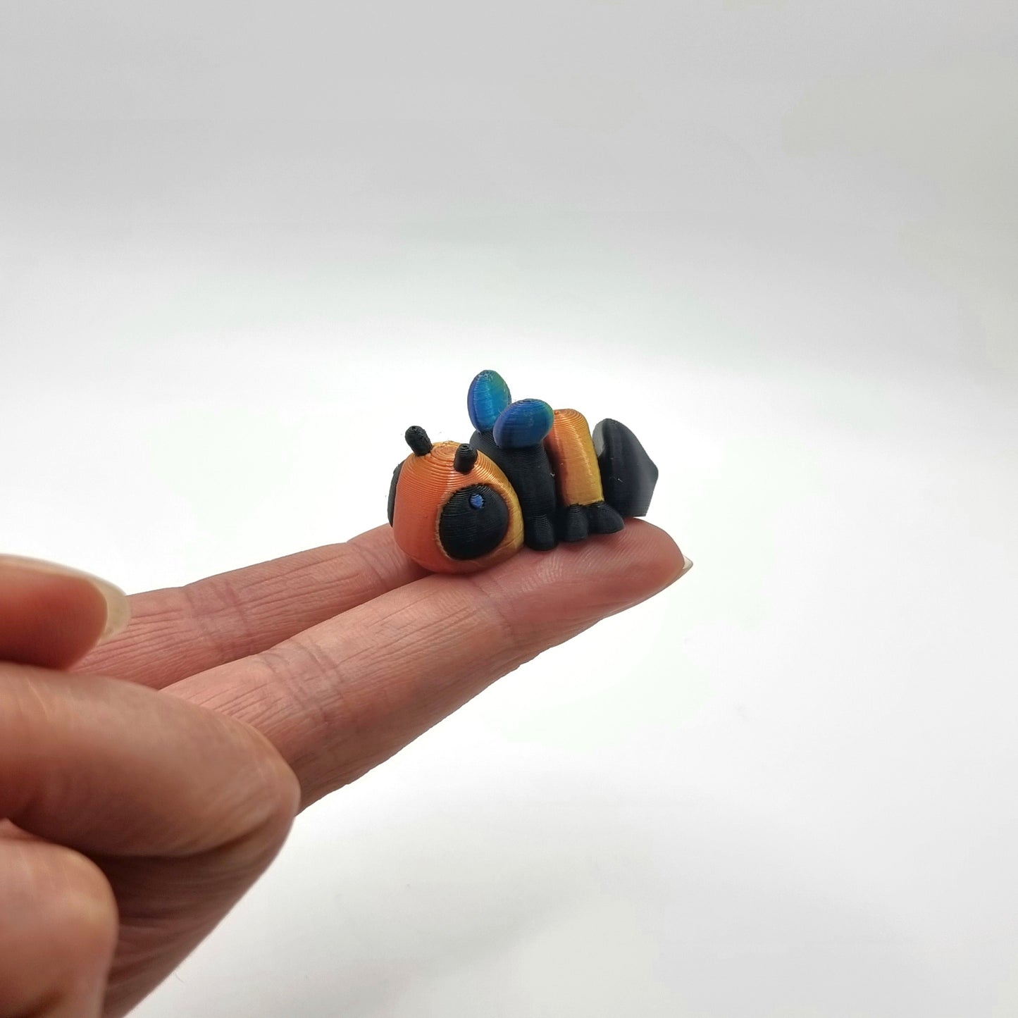 Bee Mini - 3D Printed - Articulated Colorful Fidget Toy - Sensory Gifts
