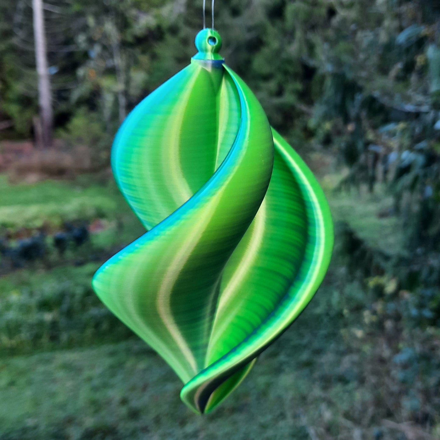 Sea Shell Spinner - Small - Wind Art - Garden Decoration - Ocean Gift - Unique - 3D Printed